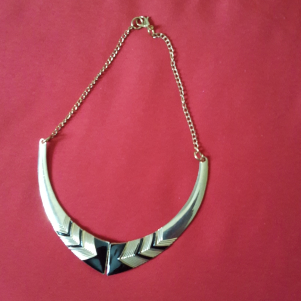Necklace - Picture 5 of 5